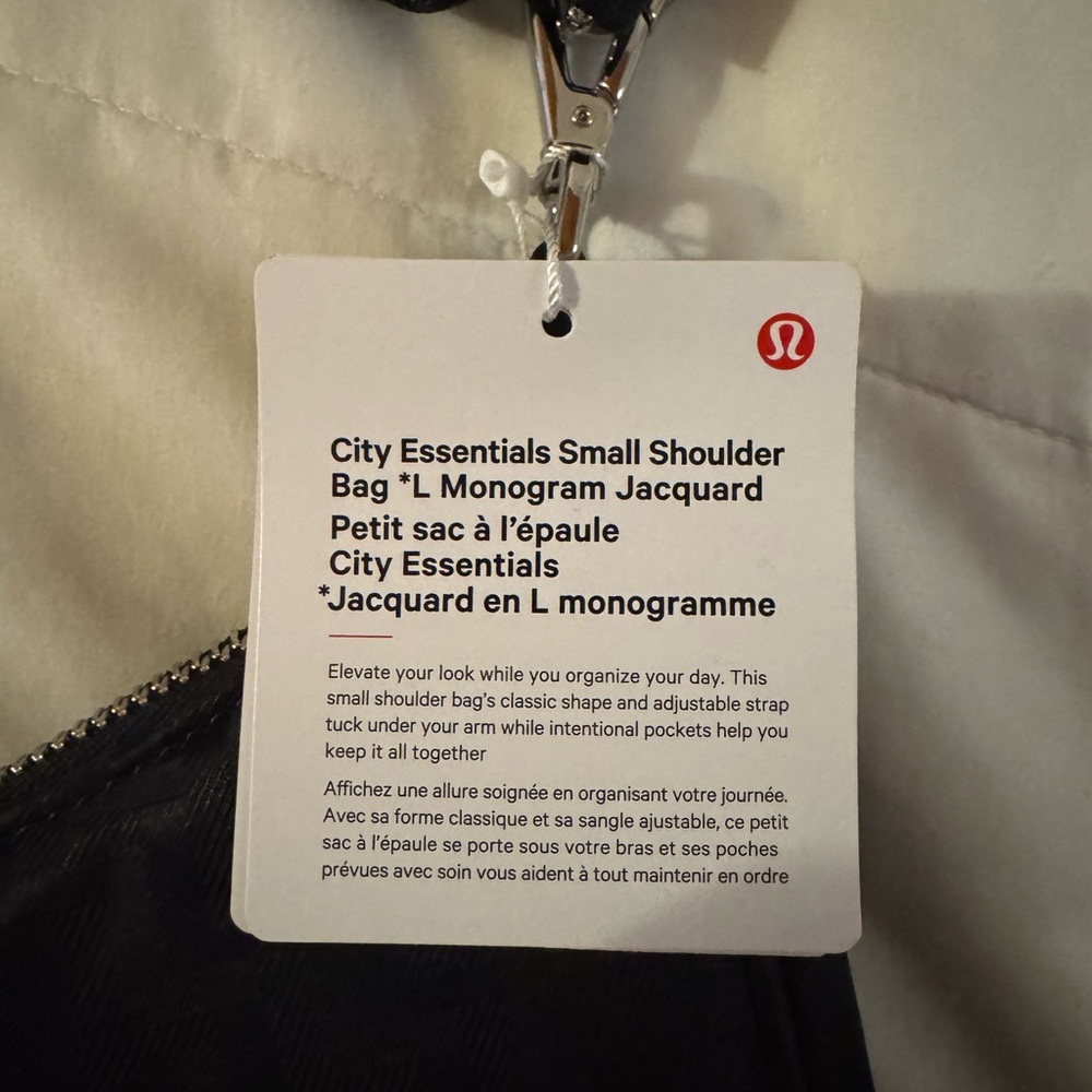Lululemon city esentials small shoulder bag - Picture 4 of 4